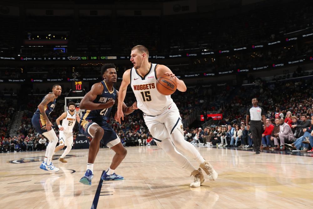 现出非凡的 现出非凡的