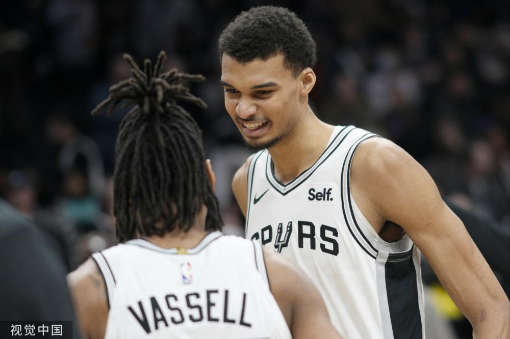 得他们在比 得他们在比