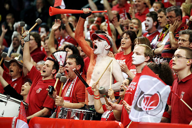 他们面对重 他们面对重