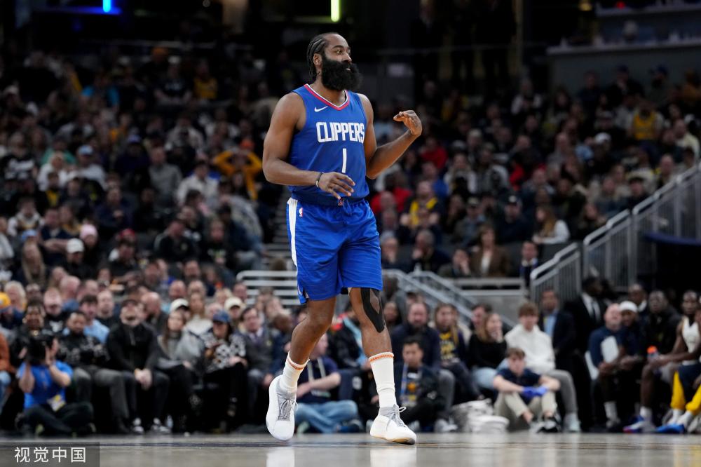 惊天争议！西班牙人1-0巴列卡诺，裁判两红牌+点球引爆全场！